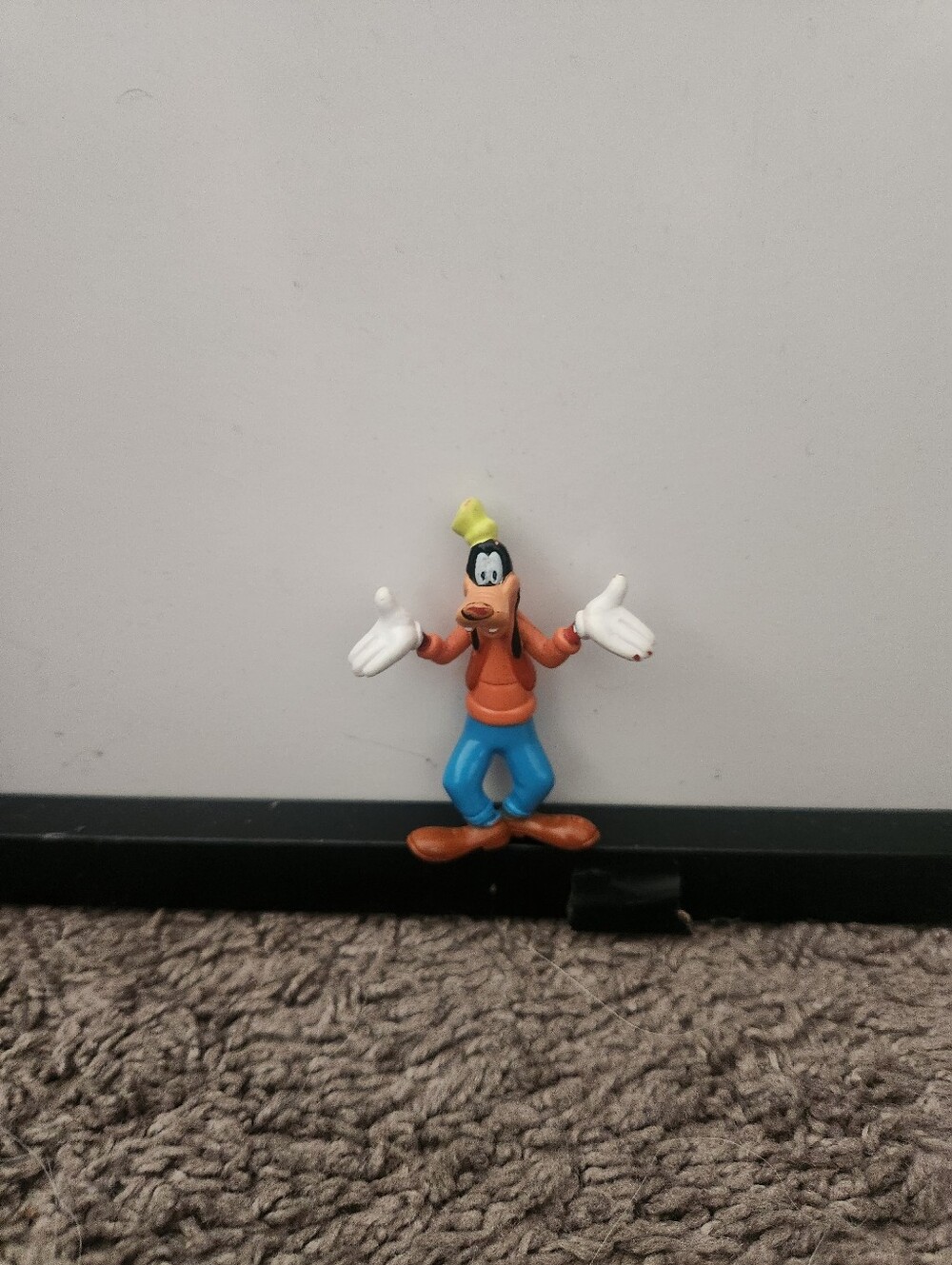 Disney GOOFY 2 1/2” PVC Figure Toy Figurine Cake Topper Mickey And Friends